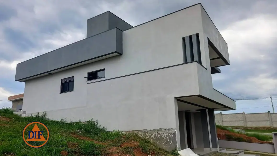 Foto 2 de Casa com 4 quartos à venda, 223m2 em Parque Arco Íris, Taubate - SP