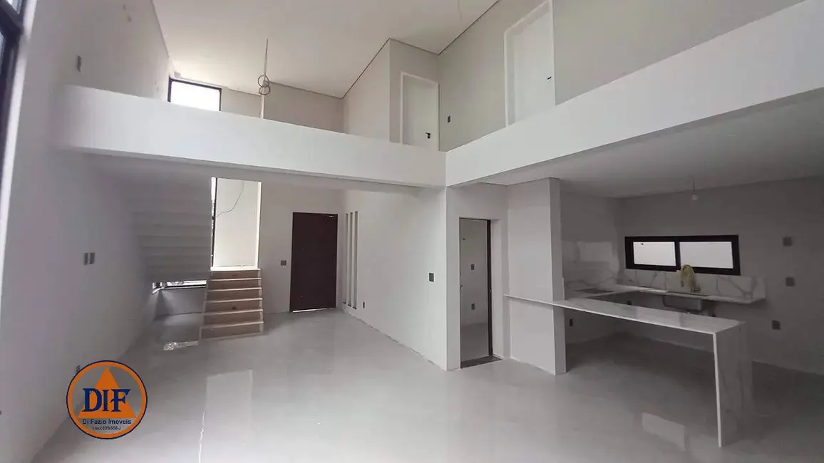 Foto 3 de Casa com 4 quartos à venda, 223m2 em Parque Arco Íris, Taubate - SP