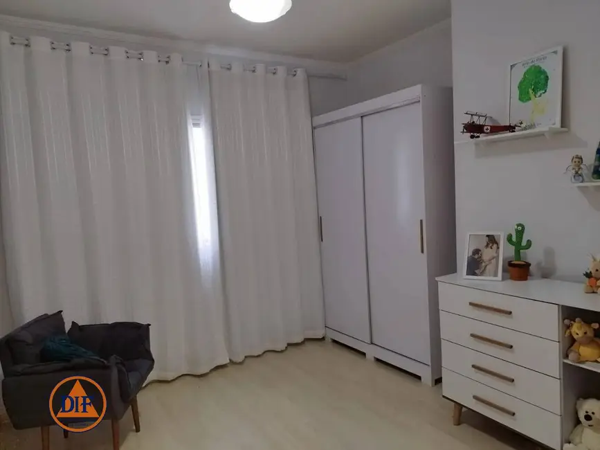 Foto 2 de Apartamento com 2 quartos à venda, 68m2 em Independência, Taubate - SP