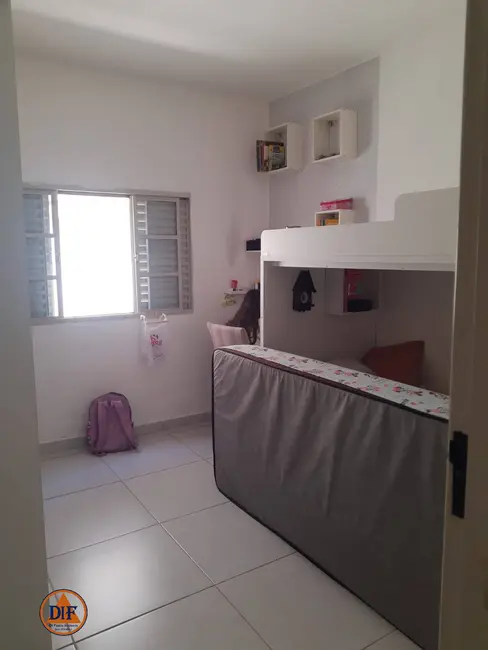 Foto 6 de Casa com 3 quartos à venda, 125m2 em Esplanada Santa Terezinha, Taubate - SP