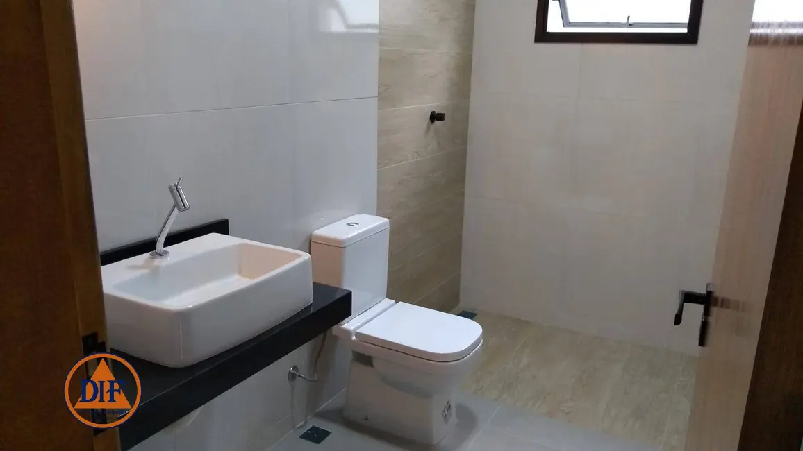 Foto 5 de Casa com 3 quartos à venda, 157m2 em Tremembe - SP