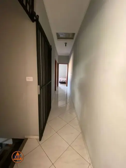 Foto 2 de Casa com 3 quartos à venda, 127m2 em Esplanada Independência, Taubate - SP