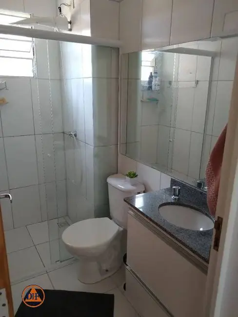 Foto 4 de Apartamento com 2 quartos para alugar, 52m2 em Granjas Panorama, Taubate - SP