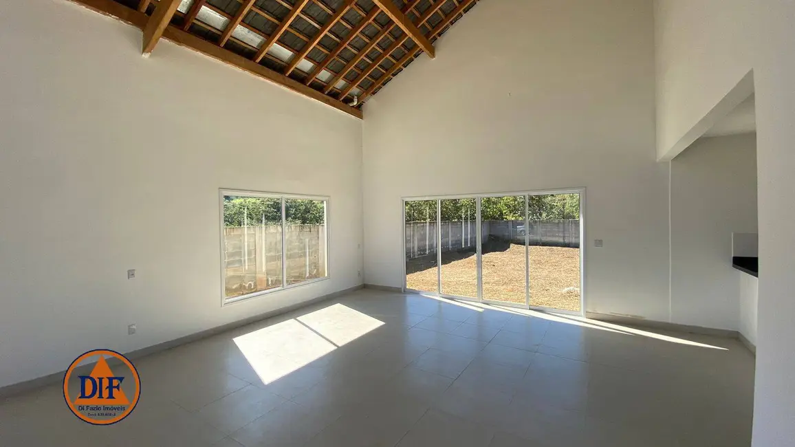 Foto 4 de Casa de Condomínio com 3 quartos à venda, 187m2 em Tremembe - SP