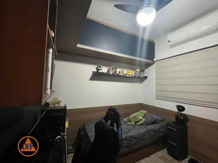 Foto 6 de Casa de Condomínio com 2 quartos à venda, 70m2 em Taubate - SP