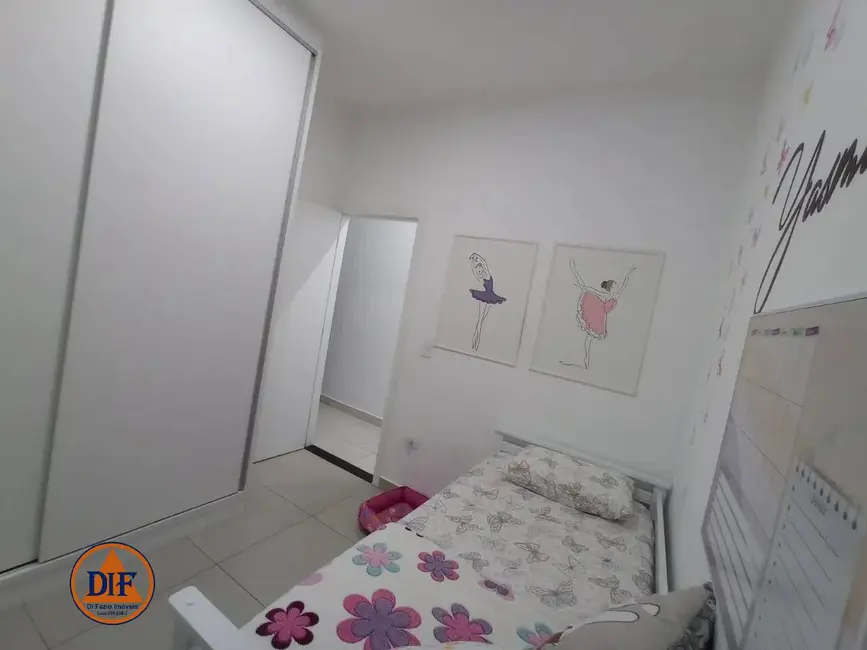 Foto 3 de Casa de Condomínio com 3 quartos à venda, 105m2 em Taubate - SP