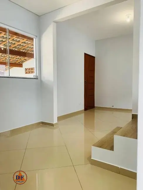 Foto 3 de Casa com 2 quartos à venda, 120m2 em Jardim Gurilândia, Taubate - SP