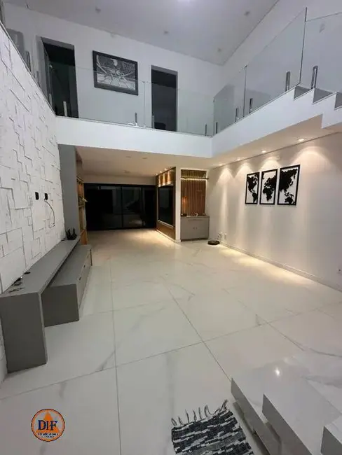 Foto 1 de Casa com 3 quartos à venda, 235m2 em Residencial Ouroville, Taubate - SP