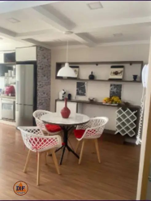 Foto 3 de Casa com 4 quartos à venda, 140m2 em Loteamento Fernando Camargo Nogueira, Taubate - SP