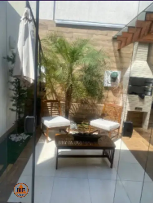 Foto 1 de Casa com 4 quartos à venda, 140m2 em Loteamento Fernando Camargo Nogueira, Taubate - SP