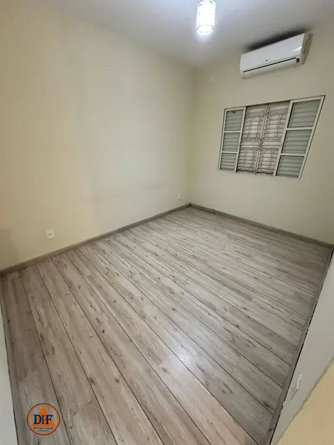 Foto 9 de Casa com 2 quartos à venda, 88m2 em Parque São Luís, Taubate - SP
