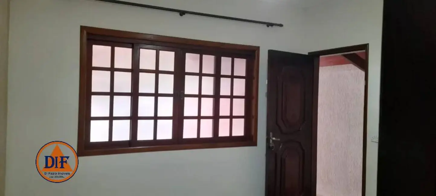 Foto 4 de Casa com 2 quartos à venda, 62m2 em Granja Daniel, Taubate - SP