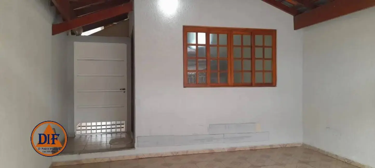 Foto 1 de Casa com 2 quartos à venda, 62m2 em Granja Daniel, Taubate - SP