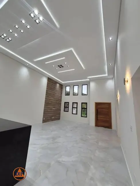 Foto 1 de Casa de Condomínio com 3 quartos à venda, 168m2 em Parque São Luís, Taubate - SP