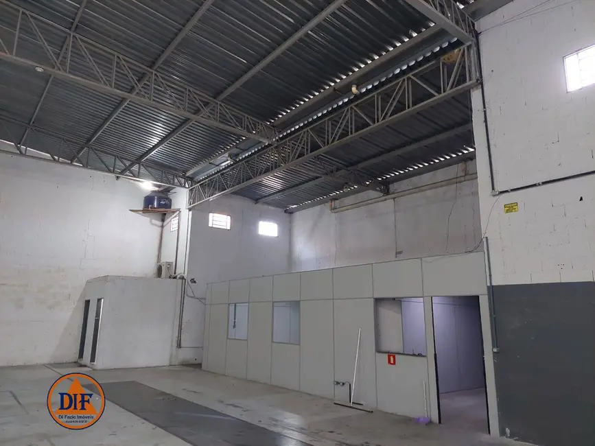 Foto 9 de Armazém / Galpão para alugar, 825m2 em Loteamento Quinta das Frutas, Taubate - SP