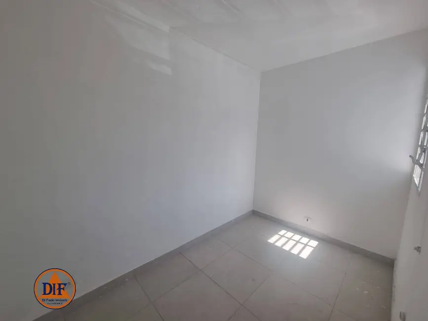 Foto 4 de Sala Comercial para alugar, 38m2 em Estiva, Taubate - SP