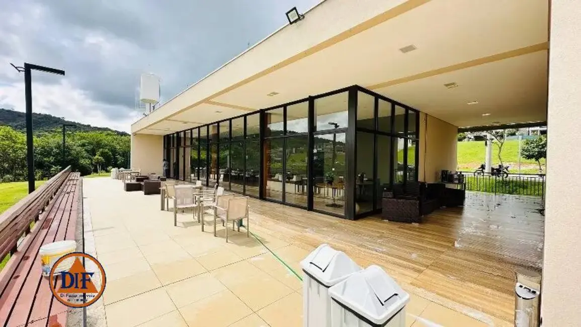 Foto 4 de Terreno / Lote à venda, 337m2 em Taubate - SP