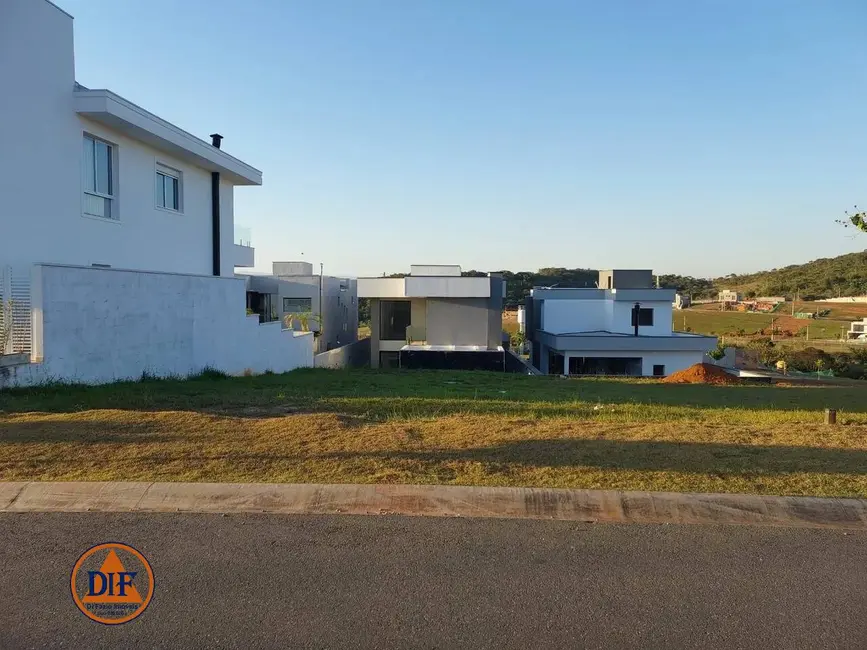 Foto 6 de Terreno / Lote à venda, 329m2 em Taubate - SP