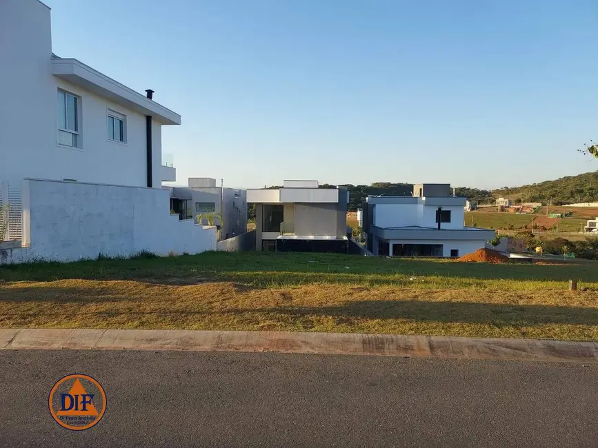 Foto 5 de Terreno / Lote à venda, 329m2 em Taubate - SP