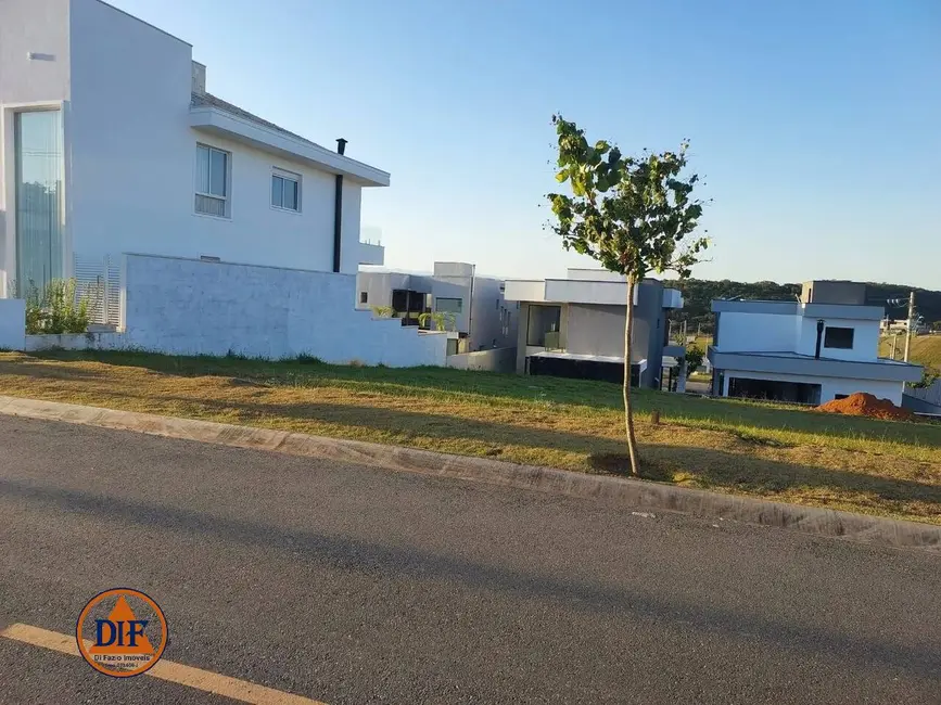 Foto 4 de Terreno / Lote à venda, 329m2 em Taubate - SP