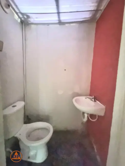 Foto 4 de Sala Comercial para alugar, 62m2 em Jardim dos Estados, Taubate - SP