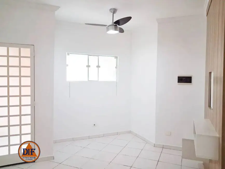 Foto 6 de Casa de Condomínio com 2 quartos à venda, 64m2 em Cidade Jardim, Taubate - SP