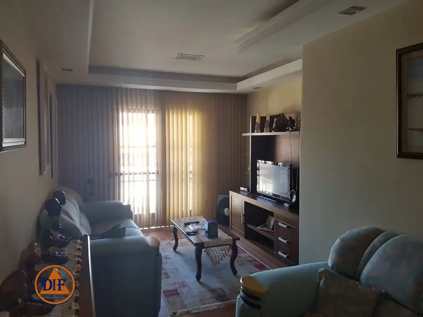 Casa com 4 quartos à venda, 183m2 em Parque Independência, Barra Mansa - RJ - imagem 8 Foto 8 de Casa com 4 quartos à venda, 183m2 em Parque Independência, Barra Mansa - RJ