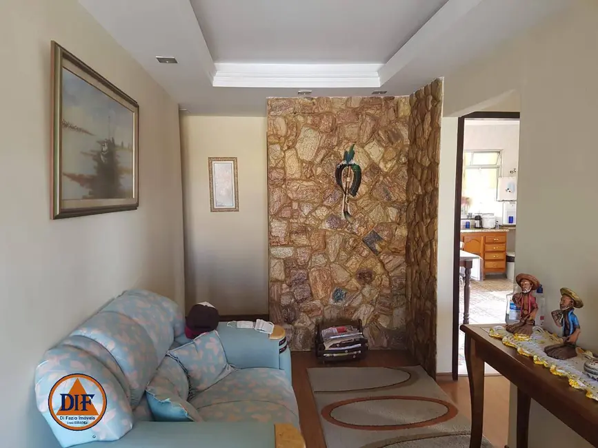 Casa com 4 quartos à venda, 183m2 em Parque Independência, Barra Mansa - RJ - imagem 9 Foto 9 de Casa com 4 quartos à venda, 183m2 em Parque Independência, Barra Mansa - RJ