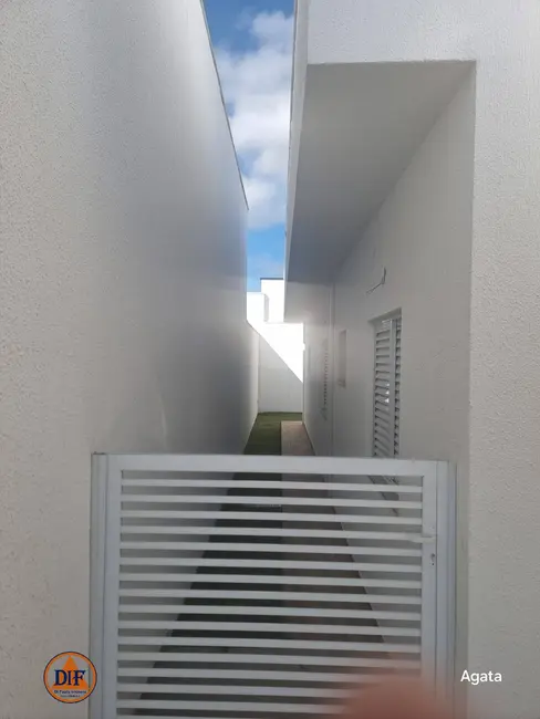 Foto 2 de Casa de Condomínio com 3 quartos à venda, 140m2 em Taubate - SP