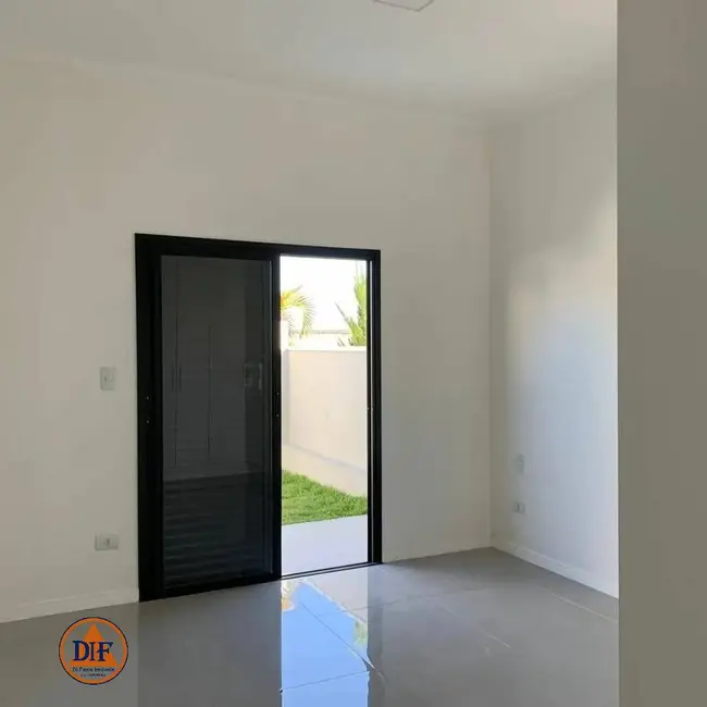 Foto 5 de Casa de Condomínio com 3 quartos à venda, 115m2 em Parque São Luís, Taubate - SP