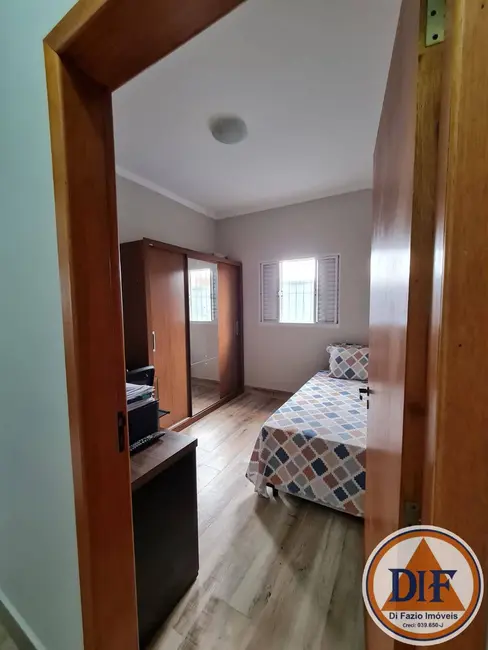 Foto 6 de Casa de Condomínio com 3 quartos à venda e para alugar, 150m2 em Jardim de Alah, Taubate - SP