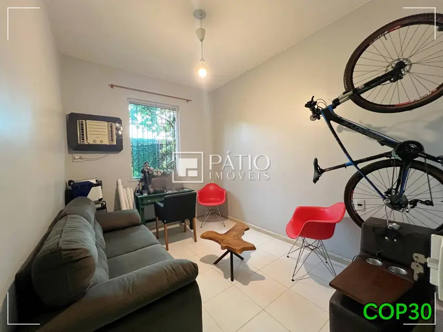 Casa com 4 quartos à venda e para alugar, 200m2 em Marco, Belem - PA - imagem 8 Foto 8 de Casa com 4 quartos à venda e para alugar, 200m2 em Marco, Belem - PA