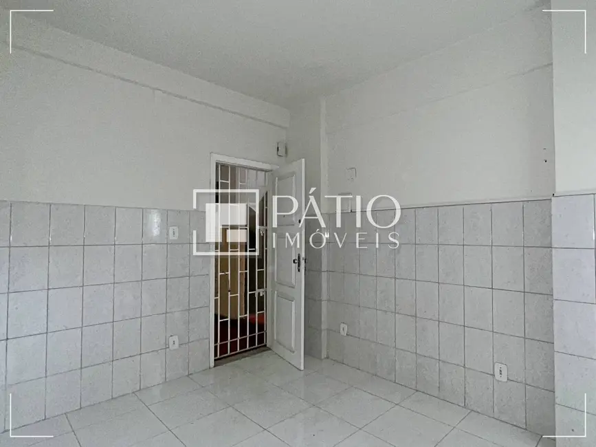 Foto 4 de Apartamento com 1 quarto à venda, 40m2 em Campina, Belem - PA