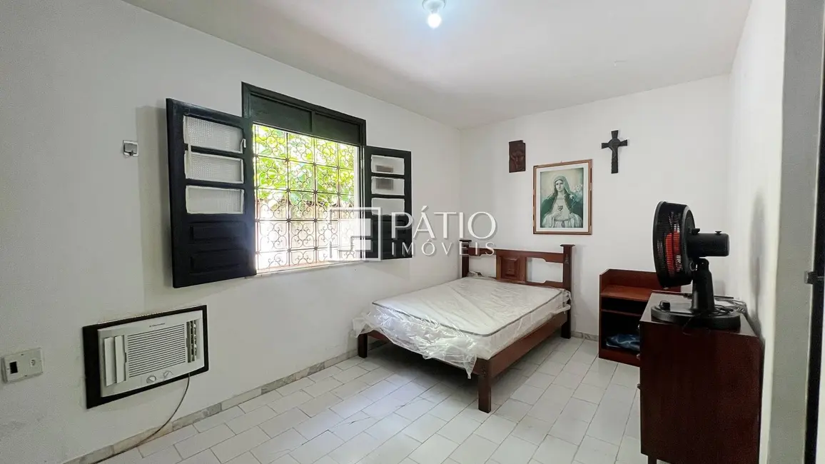 Casa com 5 quartos à venda e para alugar, 360m2 em Murubira (Mosqueiro), Belem - PA - imagem 4 Foto 4 de Casa com 5 quartos à venda e para alugar, 360m2 em Murubira (Mosqueiro), Belem - PA