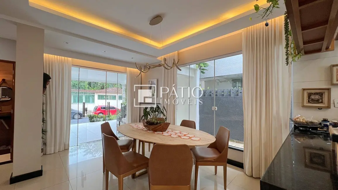 Casa de Condomínio com 4 quartos à venda e para alugar, 260m2 em Curió-Utinga, Belem - PA - imagem 3 Foto 3 de Casa de Condomínio com 4 quartos à venda e para alugar, 260m2 em Curió-Utinga, Belem - PA