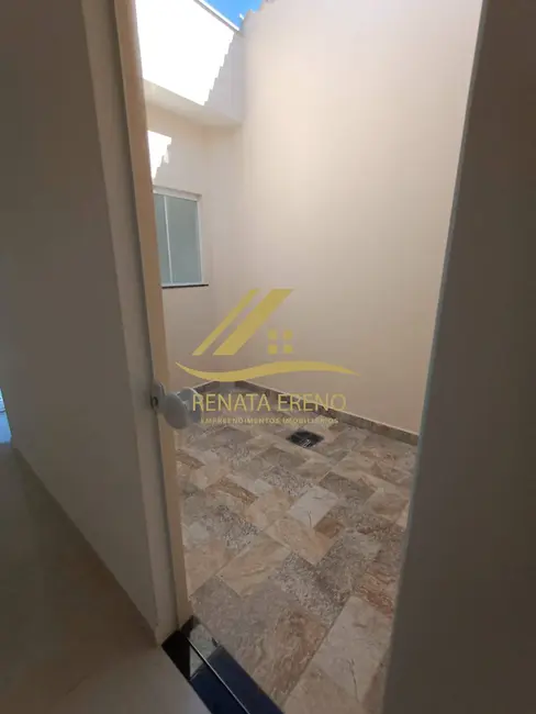Casa com 2 quartos à venda em Vila Fiori, Sorocaba - SP - imagem 2 Foto 2 de Casa com 2 quartos à venda em Vila Fiori, Sorocaba - SP