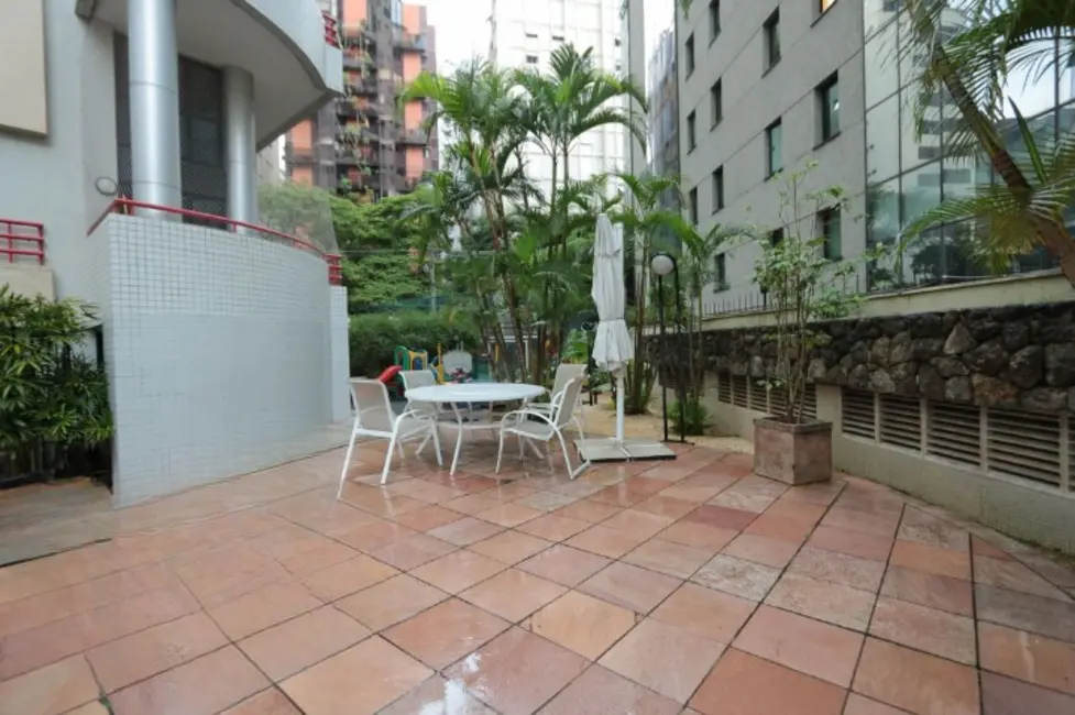 Apartamento com 4 quartos à venda, 235m2 em Itaim Bibi, São Paulo - SP - imagem 4 Foto 4 de Apartamento com 4 quartos à venda, 235m2 em Itaim Bibi, São Paulo - SP