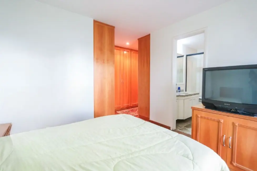 Apartamento com 4 quartos à venda, 235m2 em Itaim Bibi, São Paulo - SP - imagem 9 Foto 9 de Apartamento com 4 quartos à venda, 235m2 em Itaim Bibi, São Paulo - SP