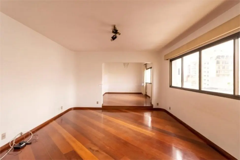 Foto 3 de Apartamento com 4 quartos à venda, 350m2 em Jardim Paulista, São Paulo - SP