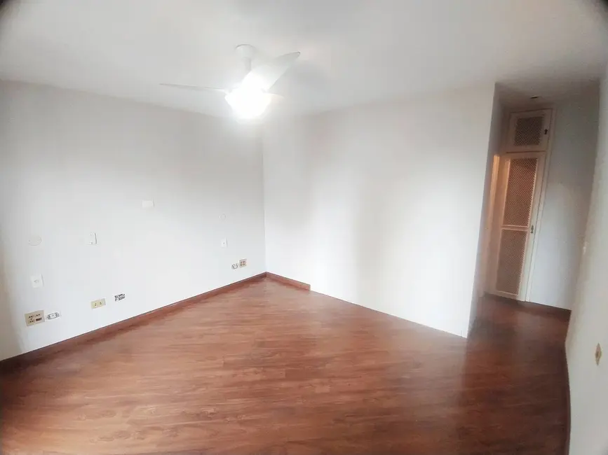 Foto 3 de Apartamento com 3 quartos à venda, 210m2 em Itaim Bibi, São Paulo - SP