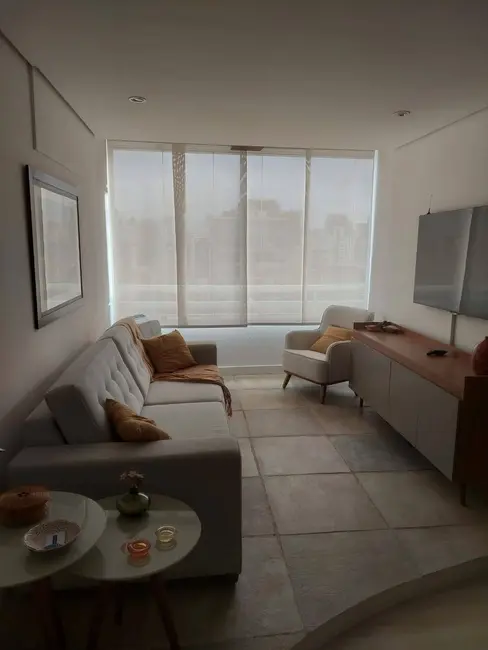 Foto 2 de Apartamento com 2 quartos para alugar, 60m2 em Pinheiros, São Paulo - SP