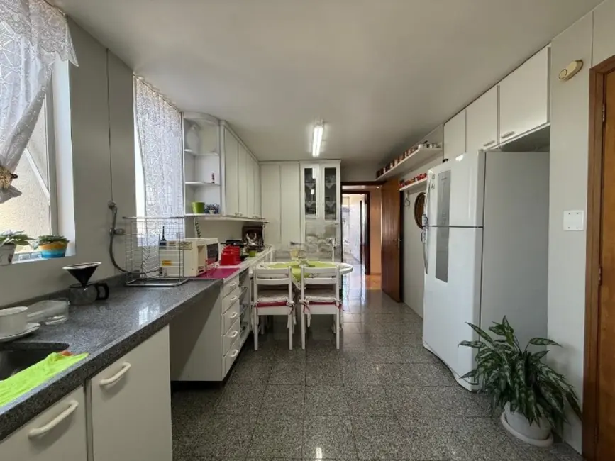 Apartamento com 4 quartos à venda, 307m2 em Jardim Paulista, São Paulo - SP - imagem 5 Foto 5 de Apartamento com 4 quartos à venda, 307m2 em Jardim Paulista, São Paulo - SP
