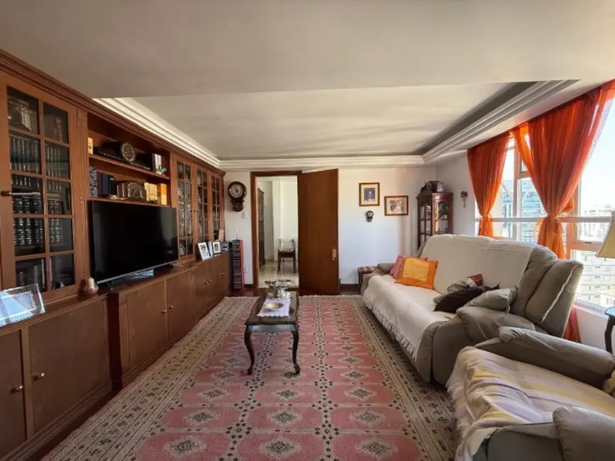 Apartamento com 4 quartos à venda, 307m2 em Jardim Paulista, São Paulo - SP - imagem 1 Foto 1 de Apartamento com 4 quartos à venda, 307m2 em Jardim Paulista, São Paulo - SP