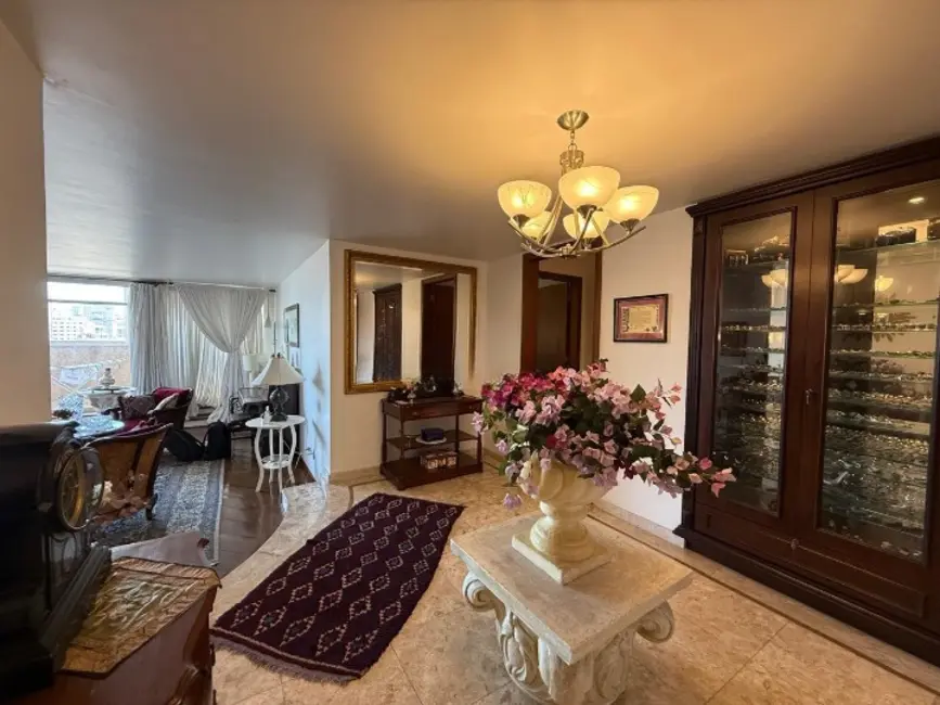 Apartamento com 4 quartos à venda, 307m2 em Jardim Paulista, São Paulo - SP - imagem 3 Foto 3 de Apartamento com 4 quartos à venda, 307m2 em Jardim Paulista, São Paulo - SP