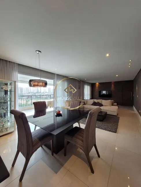 Apartamento com 3 quartos à venda, 172m2 em Sao Jose Dos Campos - SP - imagem 6 Foto 6 de Apartamento com 3 quartos à venda, 172m2 em Sao Jose Dos Campos - SP