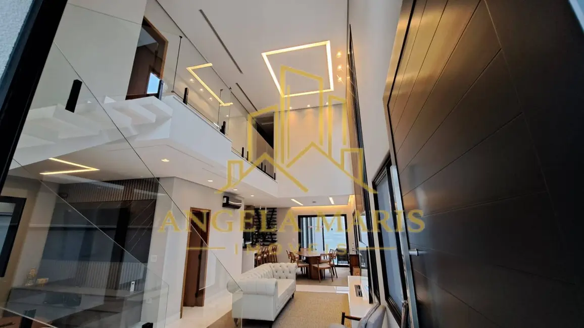 Casa de Condomínio com 4 quartos à venda, 270m2 em Sao Jose Dos Campos - SP - imagem 1 Foto 1 de Casa de Condomínio com 4 quartos à venda, 270m2 em Sao Jose Dos Campos - SP
