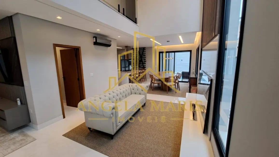 Casa de Condomínio com 4 quartos à venda, 270m2 em Sao Jose Dos Campos - SP - imagem 4 Foto 4 de Casa de Condomínio com 4 quartos à venda, 270m2 em Sao Jose Dos Campos - SP