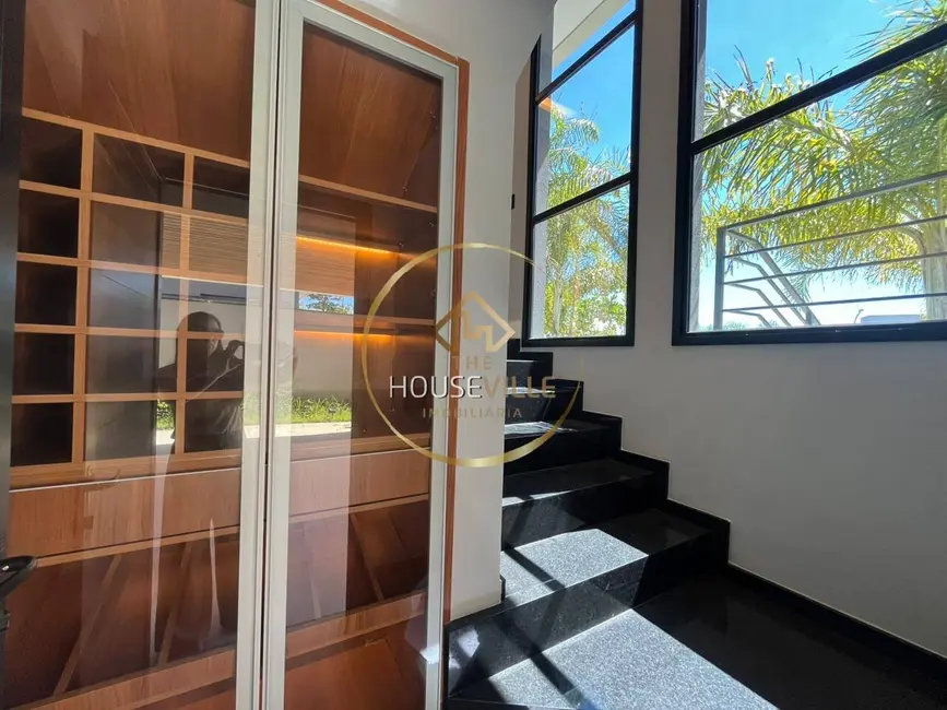 Foto 9 de Casa de Condomínio com 3 quartos à venda, 290m2 em Sao Jose Dos Campos - SP