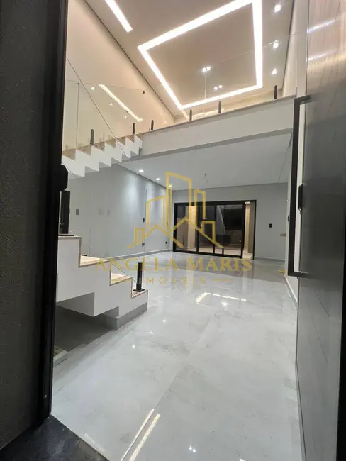Foto 3 de Casa de Condomínio com 3 quartos à venda, 190m2 em Cacapava - SP