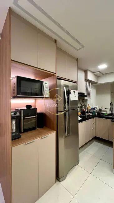 Foto 3 de Apartamento com 2 quartos à venda, 56m2 em Jardim Califórnia, Jacarei - SP